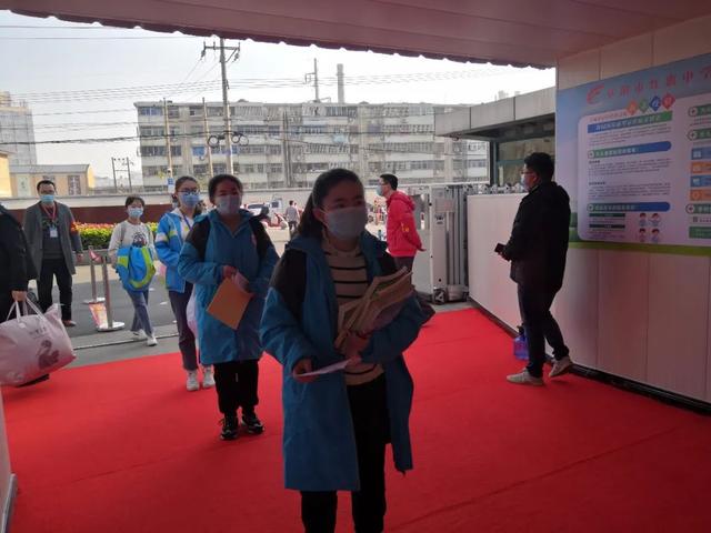 今天,开学!阜阳高三学子率先复课